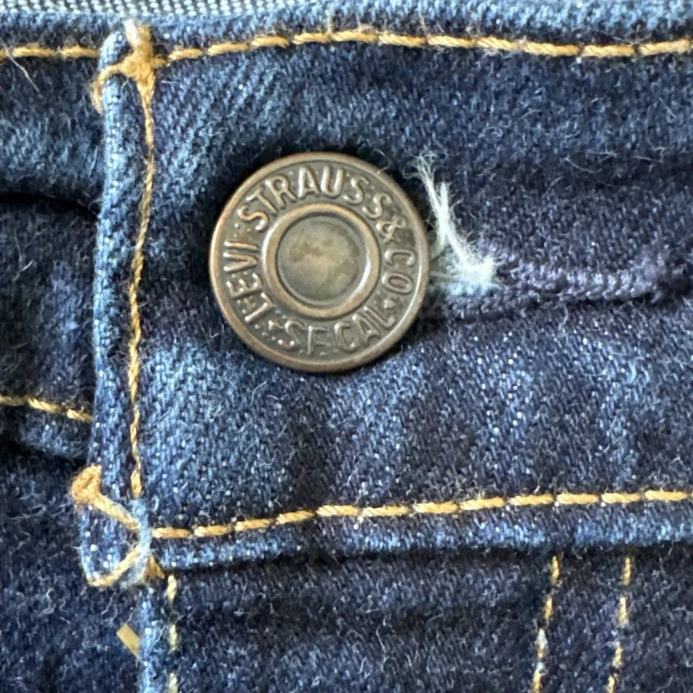LEVIS MEN DARK BLUE JEAN 505 38X32 REGULAR STRAIGHT CLASSIC COTTON‎ DENIM #647